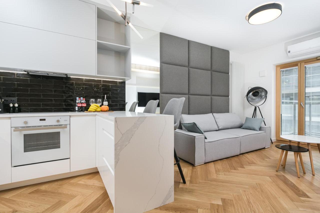 Luxury Apartments Mennica Residence - Golden Apartments - City Center Varşovia Exterior foto