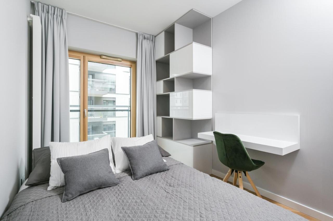 Luxury Apartments Mennica Residence - Golden Apartments - City Center Varşovia Exterior foto